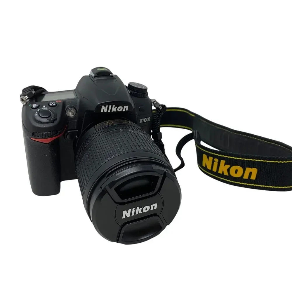 Nikon D7000 16.2 Megapixel Digital SLR Camera W/18-105mm Lens + Accessories